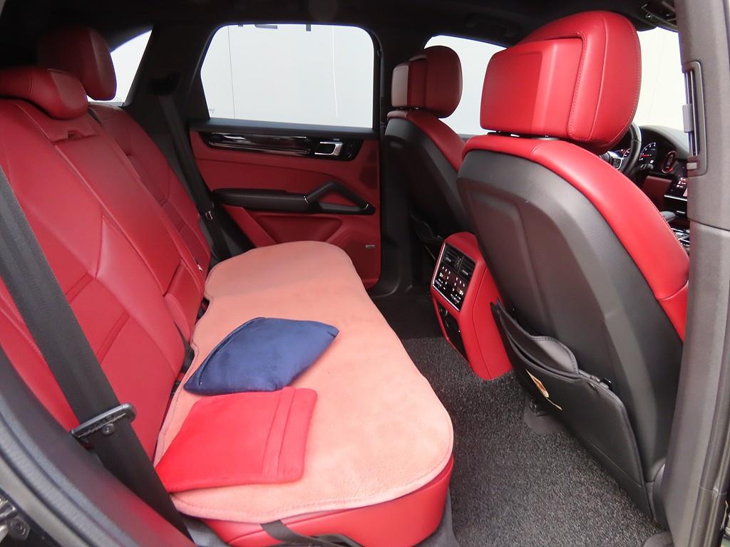 Porsche Cayenne 3.0 7