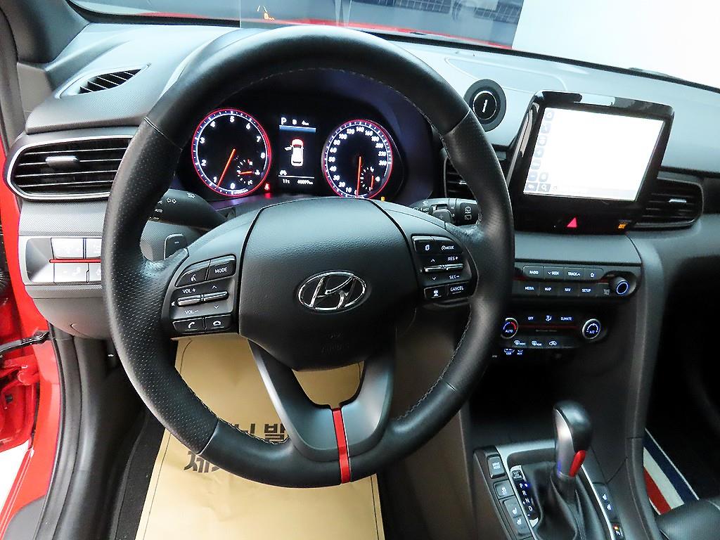 Hyundai Veloster 1.6 Turbo Sport Core 8