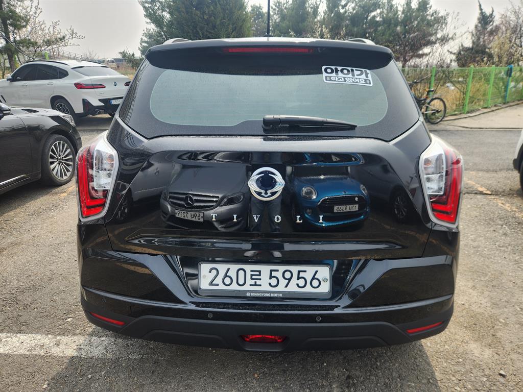 KG Mobility (Ssangyong) Tivoli 2WD Gasoline 1.5 V5 4