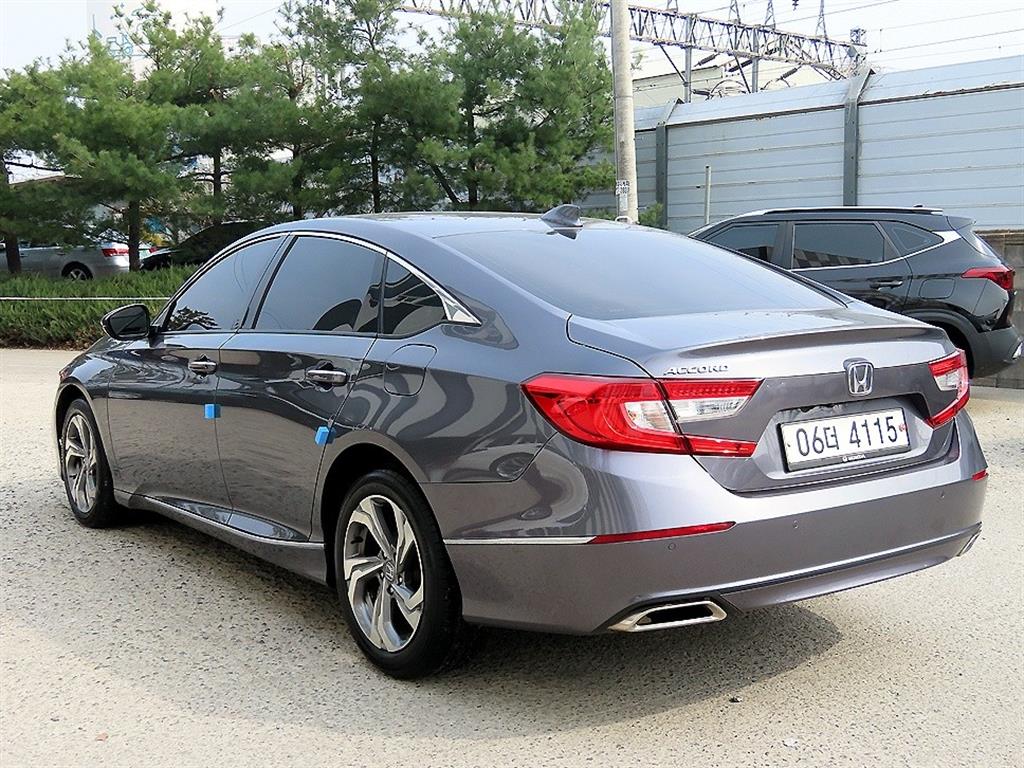 Honda Accord 1.5 Turbo 4