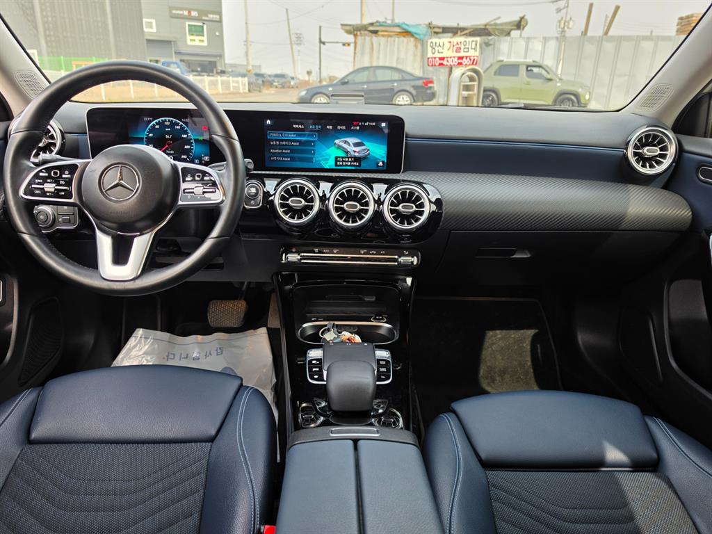 Mercedes-Benz A-Class A220 Sedan 6