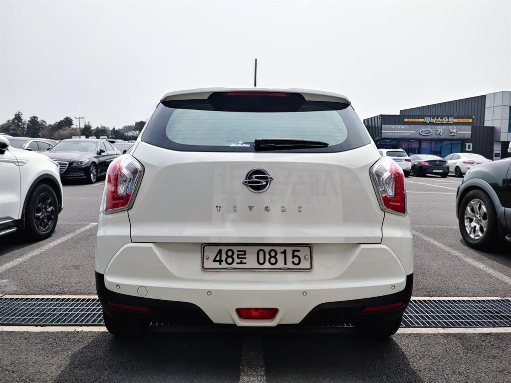 KG Mobility (Ssangyong) Tivoli Gasoline 2WD 1.6 LX Premium Type 4