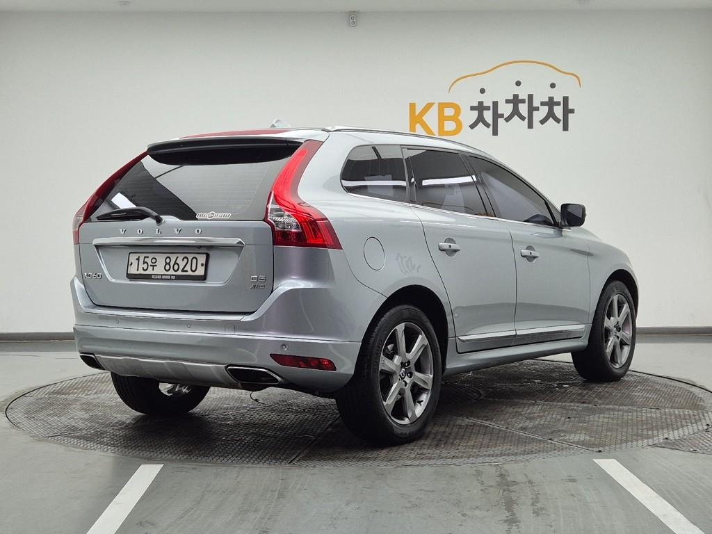 Volvo XC60 D5 AWD 5