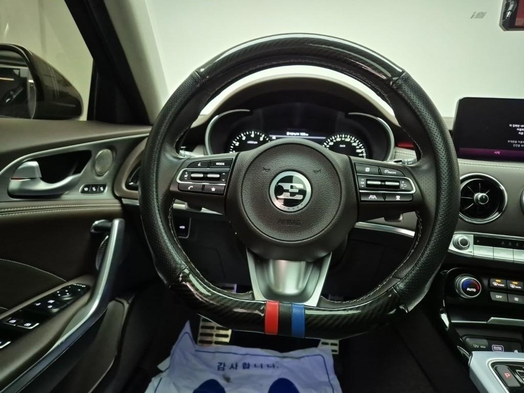 Kia Stinger 2WD 2.5 Masters 10