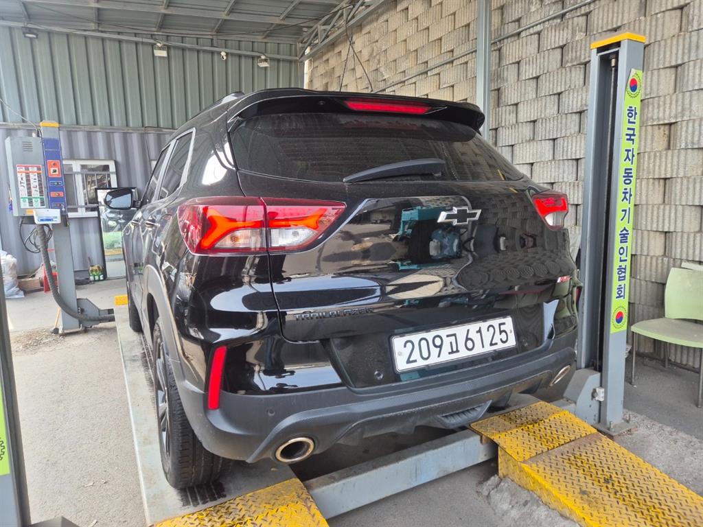 Chevrolet Trailblazer 1.35 Gasoline 2WD RS 3