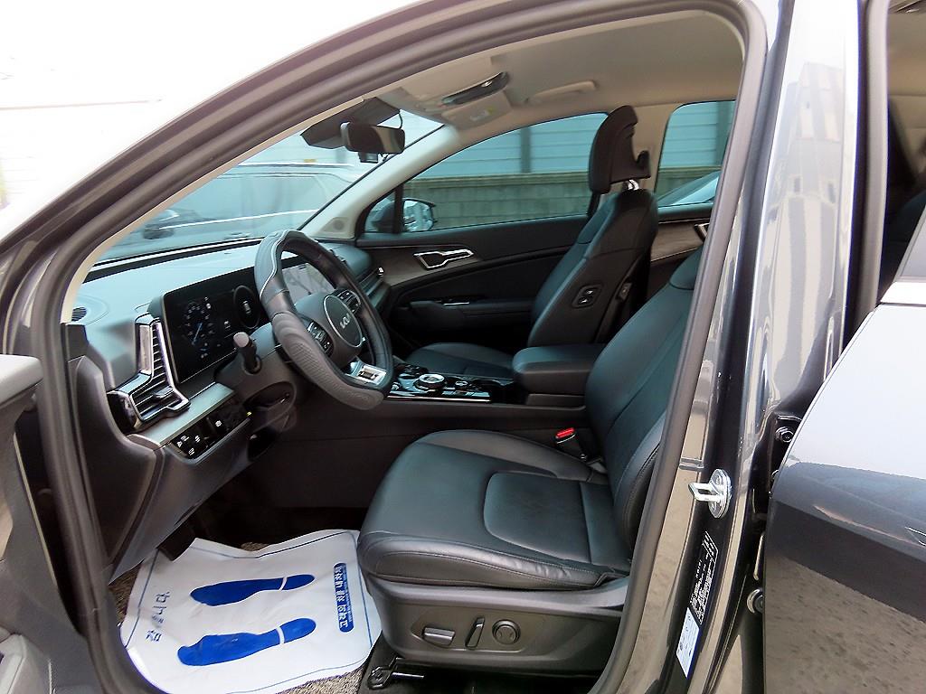 Kia Sportage 1.6 Gasoline 2WD Signature 6