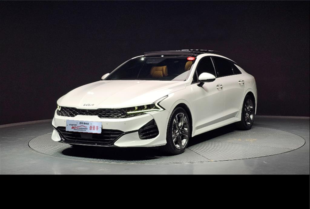 Kia K5 2.0 Signature 2