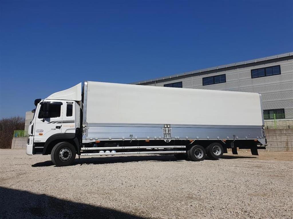 현대 메가트럭 와이드캡 윙바디 5톤 수동 - 중고 트럭 매물 이미지