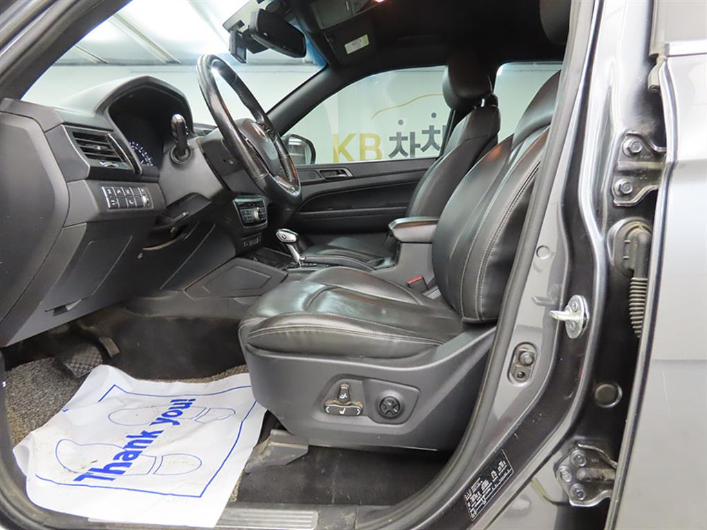 KG Mobility (Ssangyong) Rexton Diesel 2.2 4WD 5 Link Noblesse 6