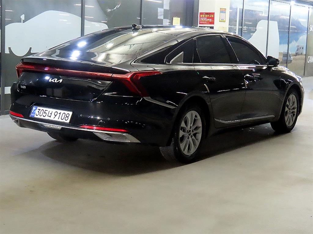 Kia K8 2.5 2WD Noblesse 5