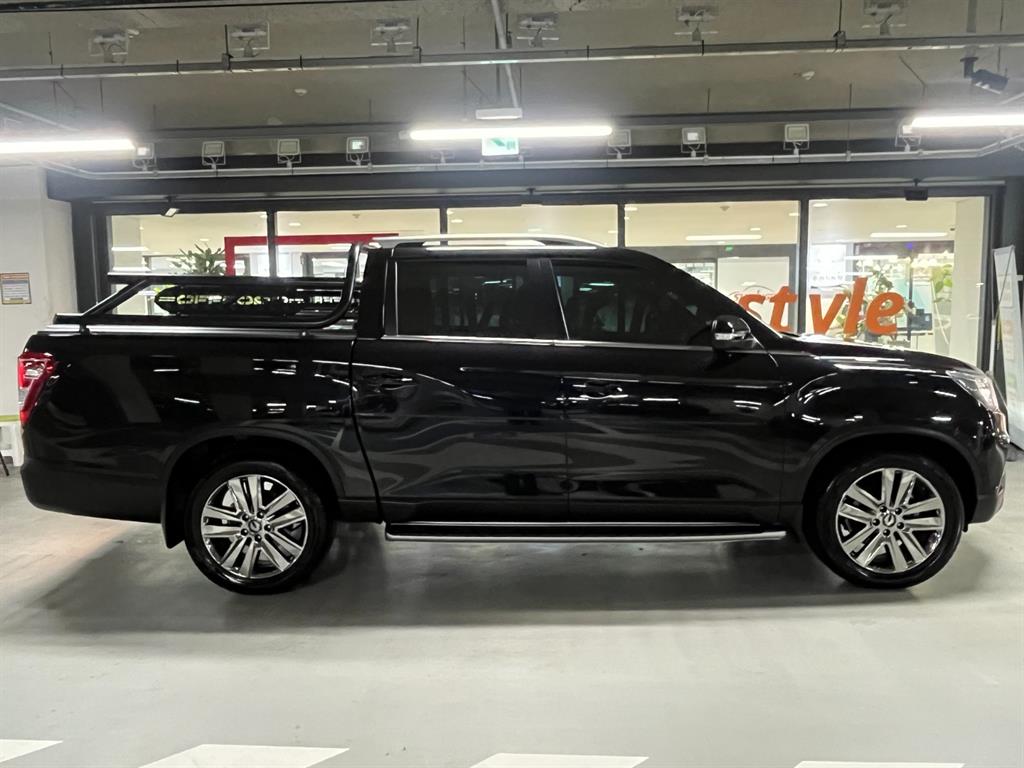 KG Mobility (Ssangyong) Rexton Diesel 2.2 4WD 5 Link Prestige Special 4