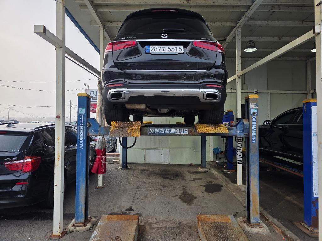 Mercedes-Benz GLS-Class GLS400d 4MATIC 3