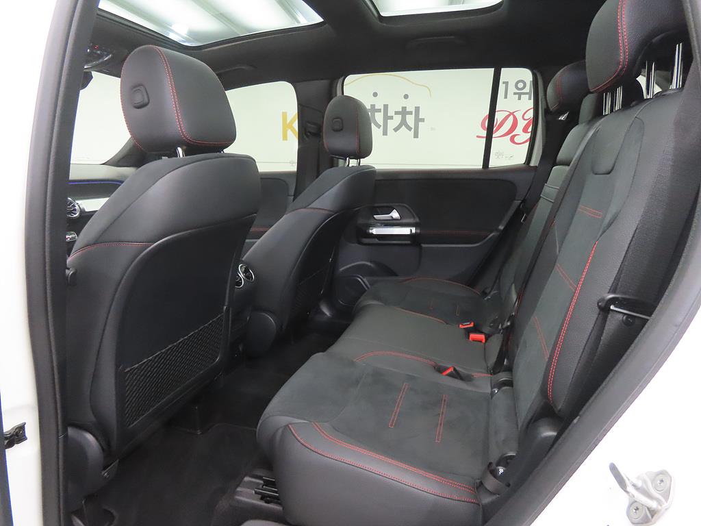 Mercedes-Benz GLB-Class GLB250 4MATIC 7