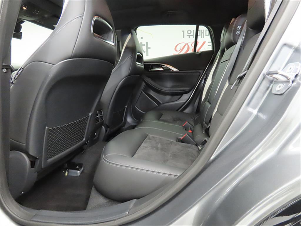 Infiniti Q30 2.0 Sport Essential 7