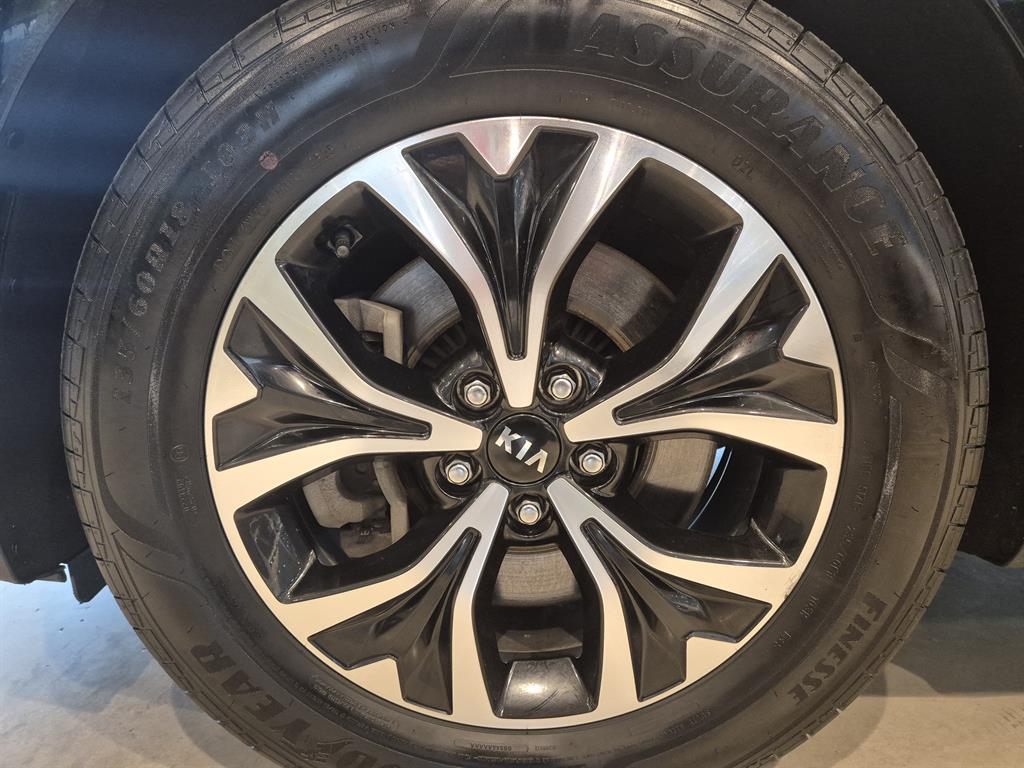 Kia Carnival Diesel Prestige 6