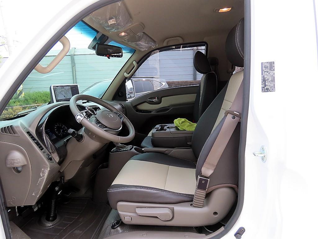 Hyundai Porter Super Cab/ Long Wheelbase/ 2WD Premium 7