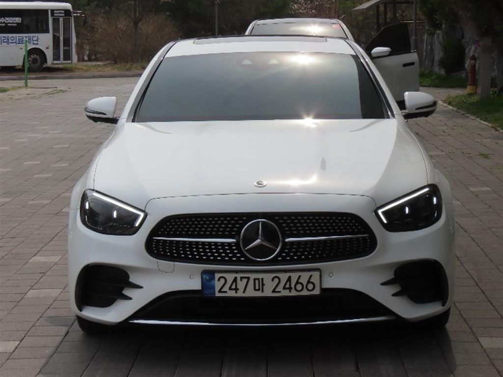 Mercedes-Benz E-Class E220d 4MATIC AMG Line
