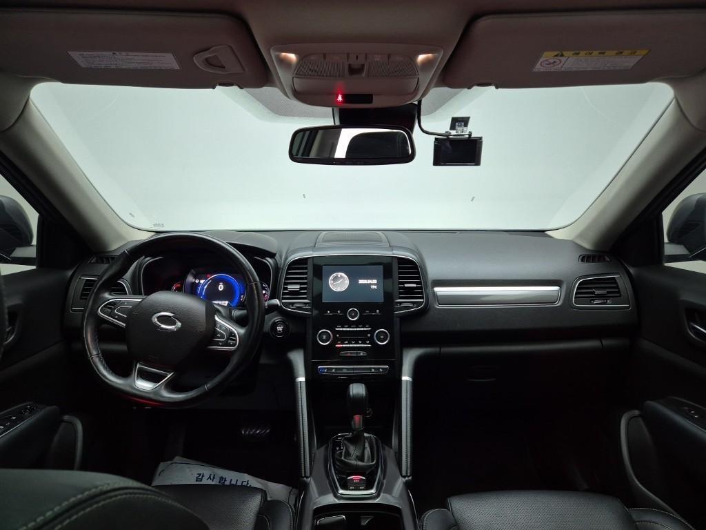 Renault QM6 Gasoline 2WD RE 8