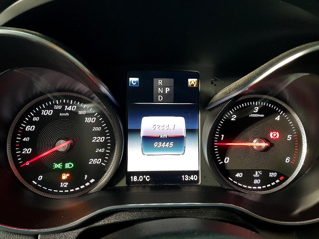 Mercedes-Benz C-Class C220 d 4MATIC 8