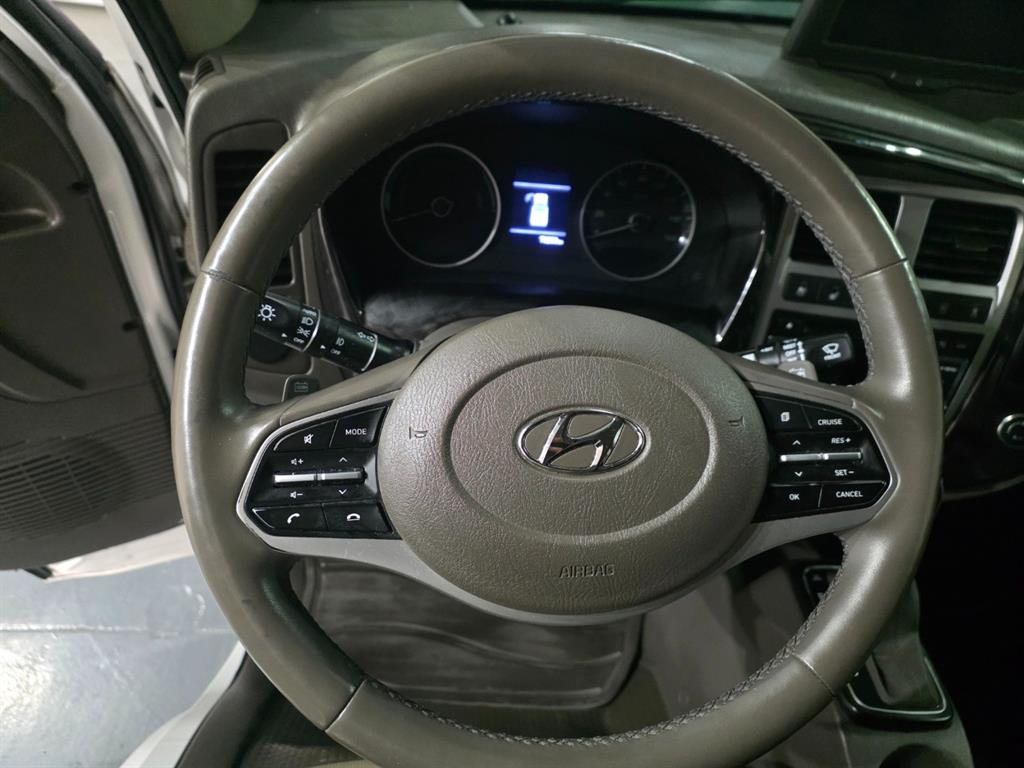 Hyundai Porter 1.0 Ton/ Super Cab/ Long Wheelbase 10