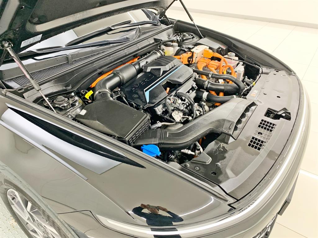 Hyundai Grandeur Premium 7