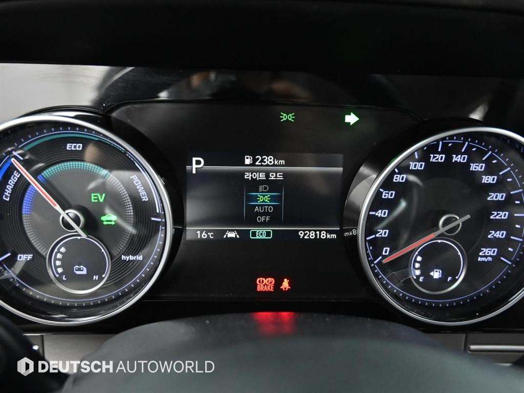 Hyundai Grandeur Premium Choice 9