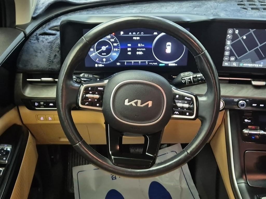 Kia Carnival Gasoline Prestige 10