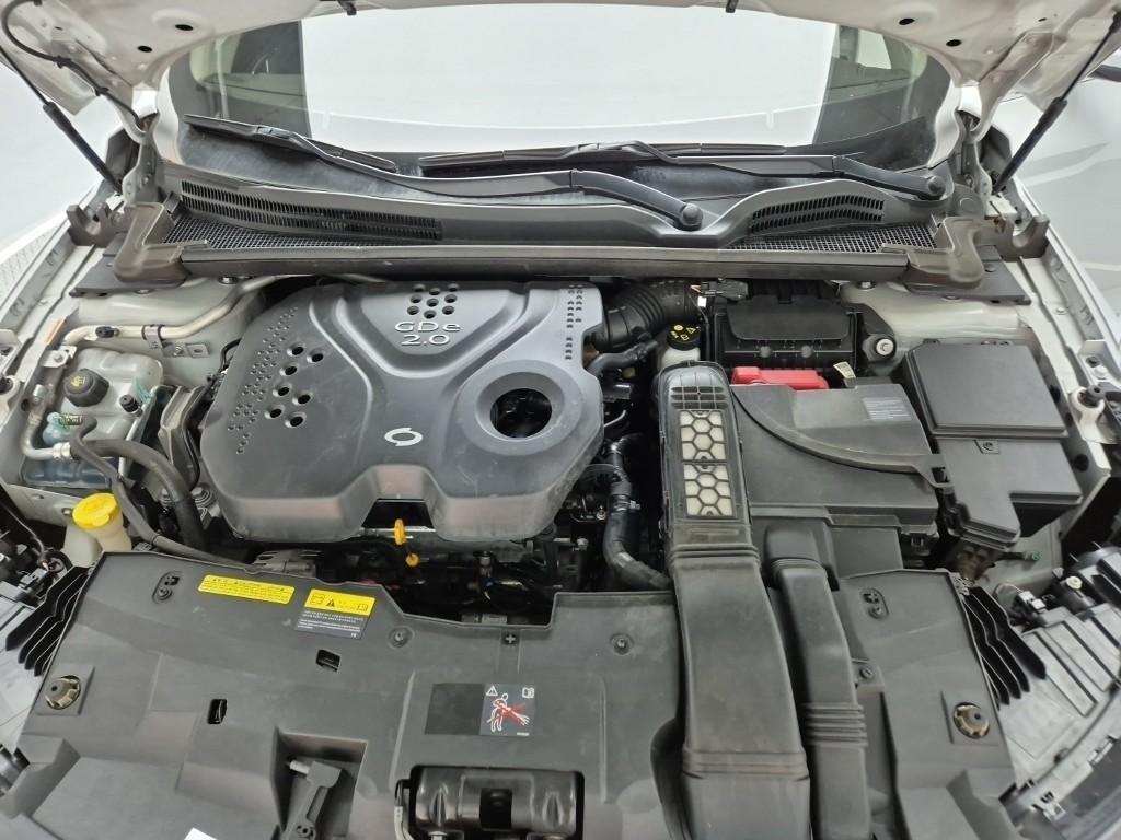 Renault SM6 Gasoline 2.0 GDe LE 6