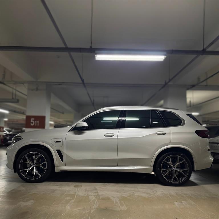 BMW X5 xDrive 45e M Sport 5