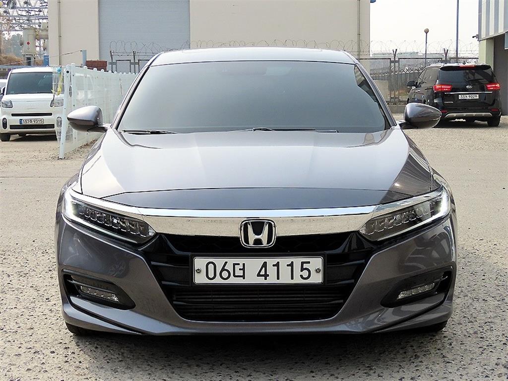 Honda Accord 1.5 Turbo 2