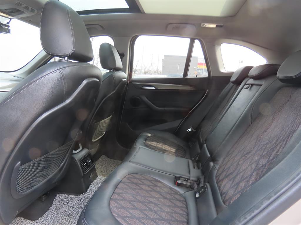 BMW X1 xDrive 20i xLine Special Edition 7