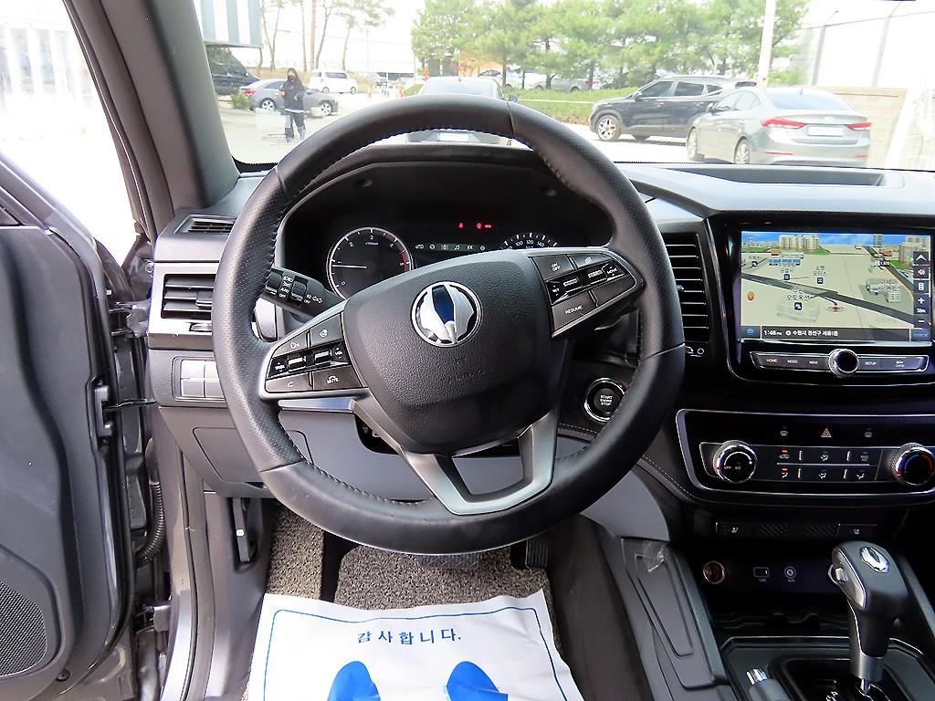 KG Mobility (Ssangyong) Rexton Diesel 2.2 4WD 5 Link Prestige Special 9