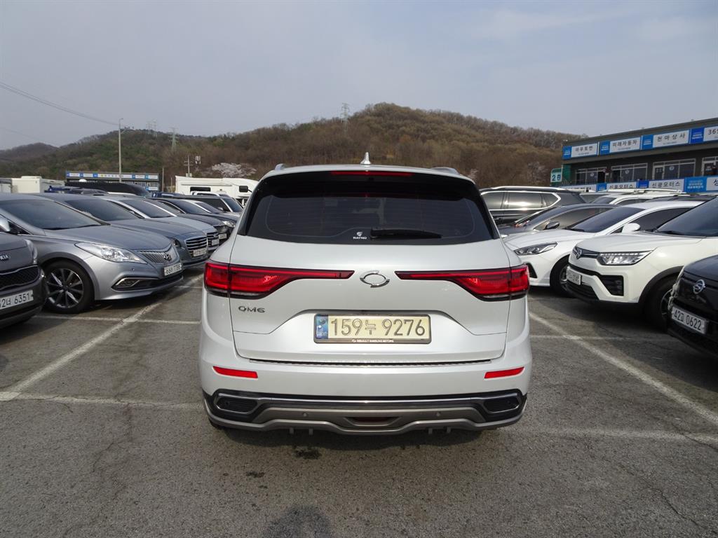 Renault QM6 Gasoline 2.0 GDe RE Signature 2WD 7