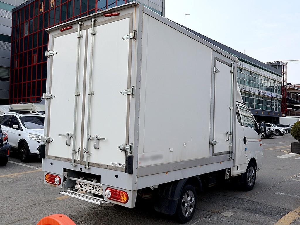 Hyundai Porter 1.0 Ton/ Super Cab/ Long Wheelbase 5