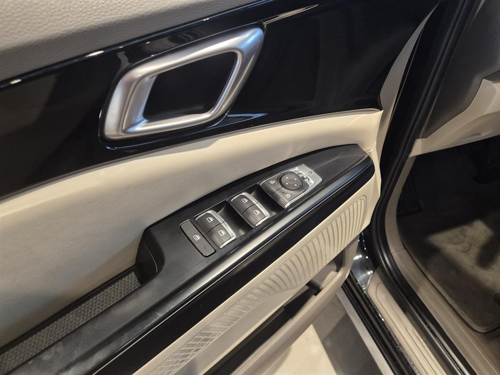 Kia Carnival Diesel Prestige 8