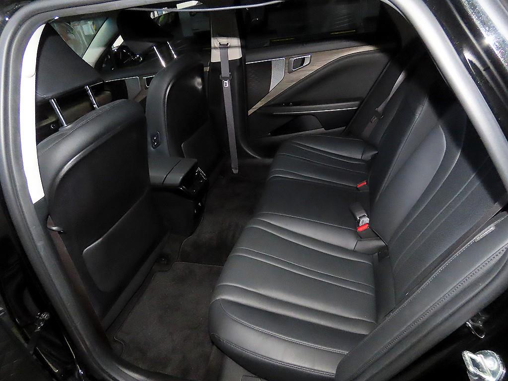 Kia K8 2.5 2WD Noblesse 8