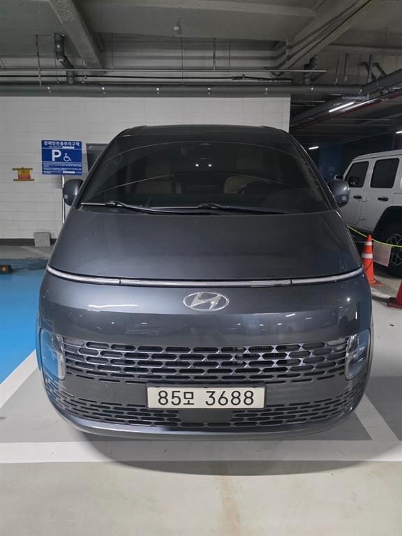 Hyundai Staria 2WD Diesel Cargo Modern