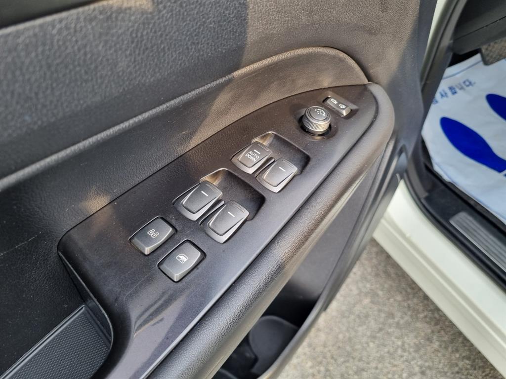 KG Mobility (Ssangyong) Rexton 4WD Diesel 2.2 Wild 9