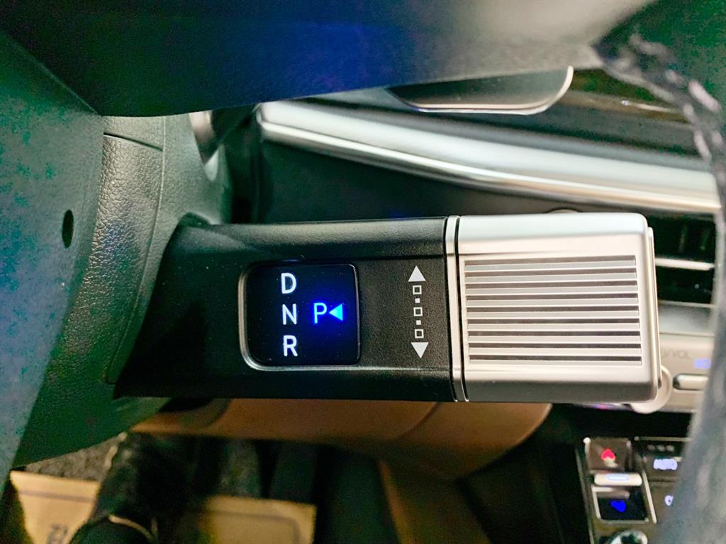 Hyundai Grandeur Premium 10