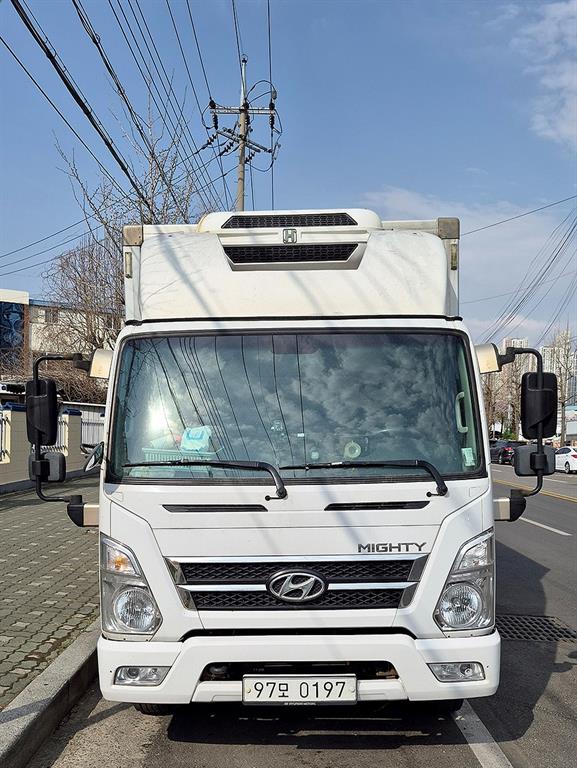 현대 올뉴마이티 3.5톤 냉동탑 - 중고 트럭 매물 이미지