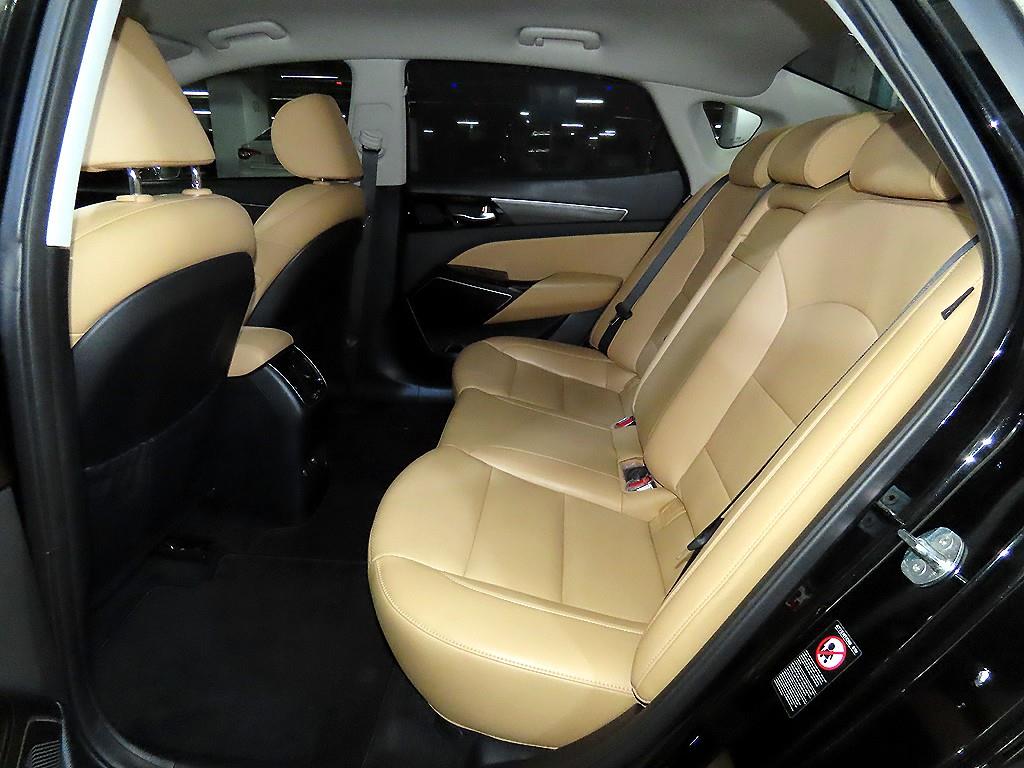 Kia K7 Gasoline 2.5 GDI Noblesse 8