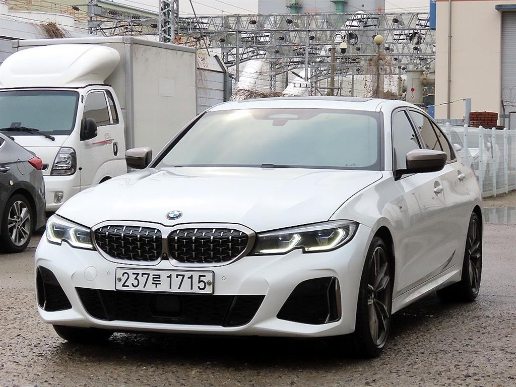 BMW 3시리즈 M340i 사진 2/20