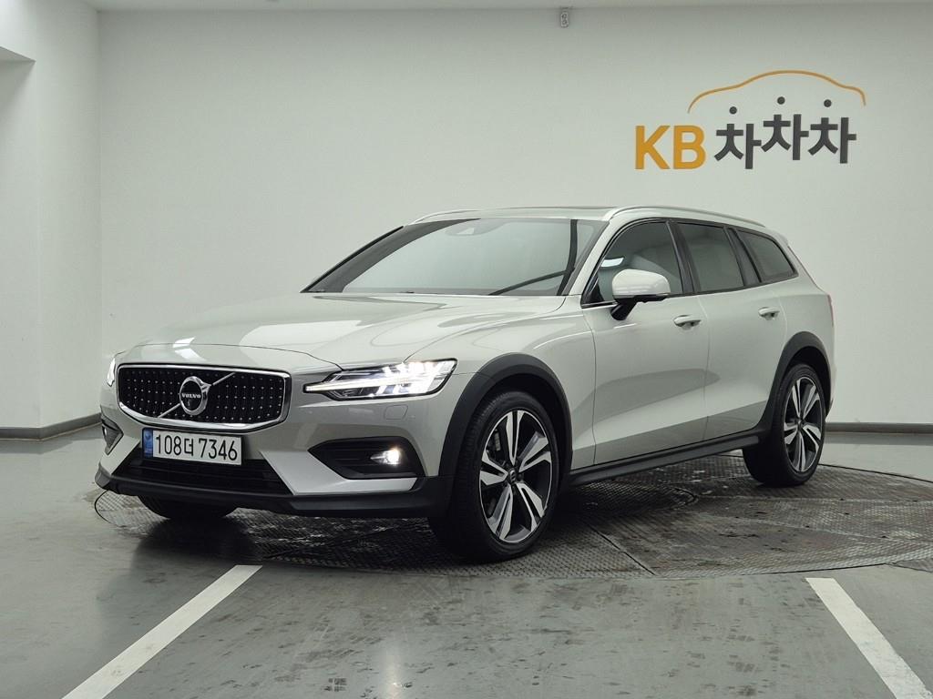Volvo V60 2.0 B5 Pro AWD