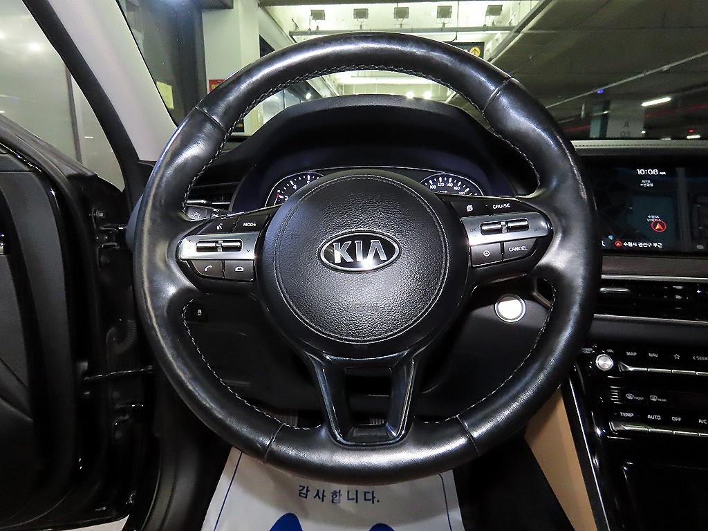 Kia K7 Gasoline 2.5 GDI Noblesse 9