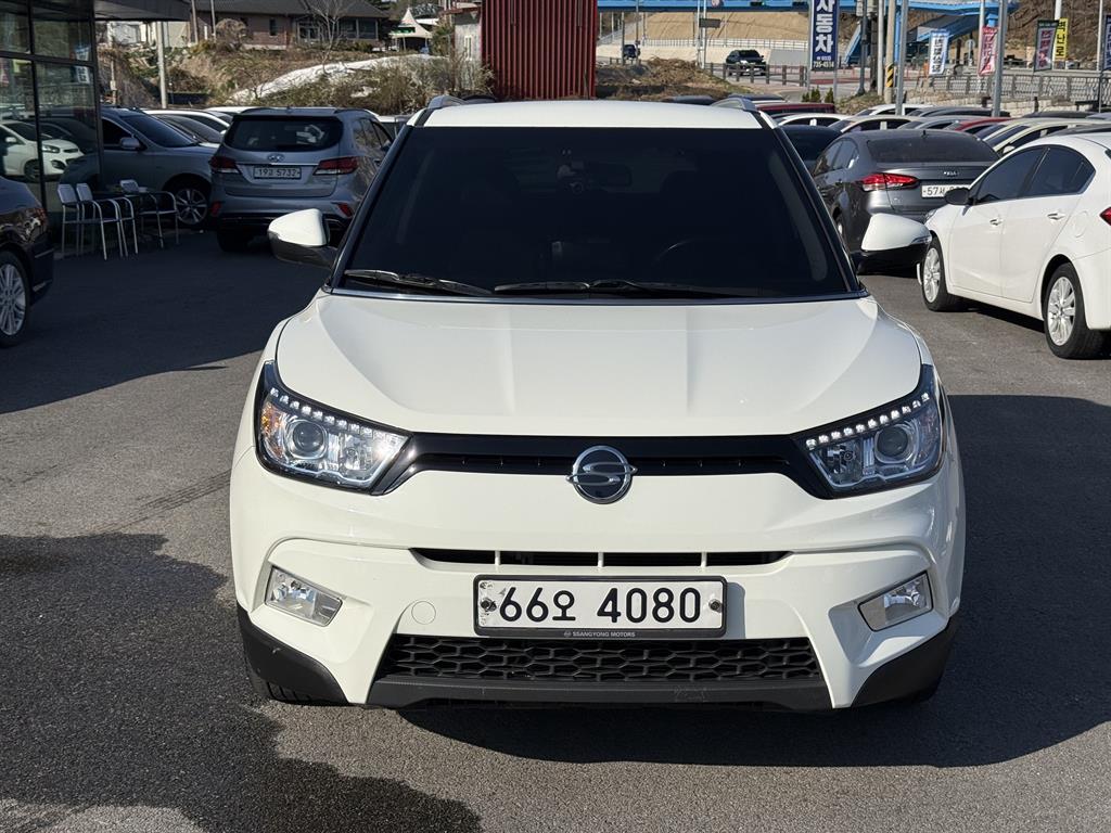 KG Mobility (Ssangyong) Tivoli Gasoline 4WD 1.6 LX Top Model