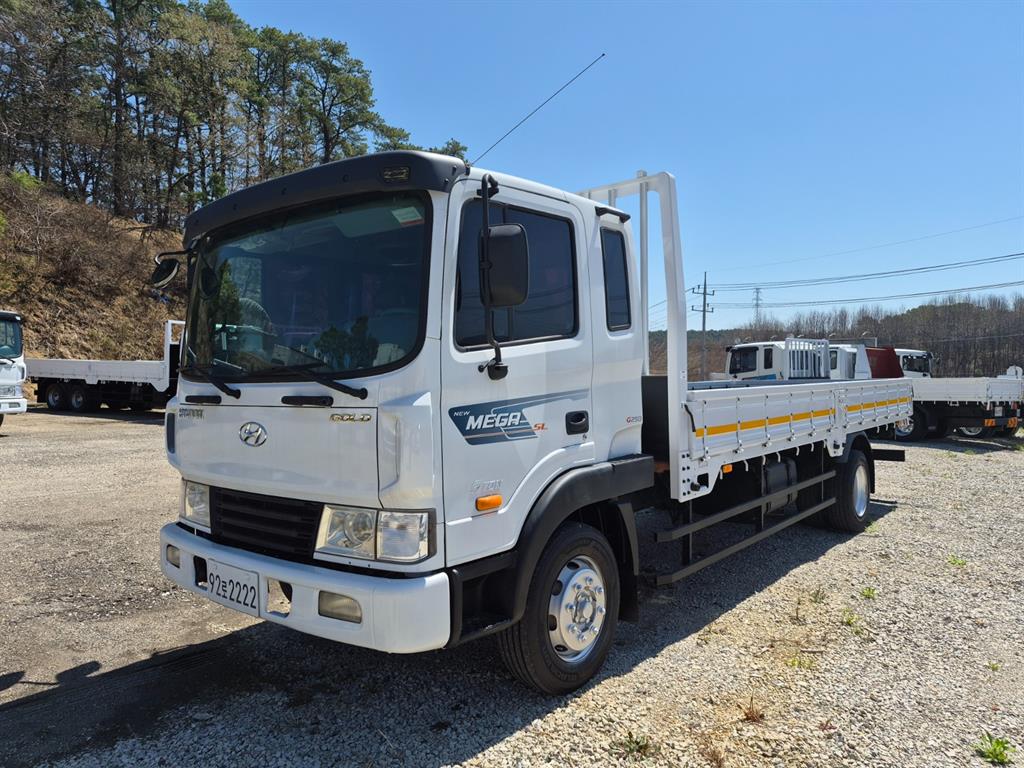 현대 메가트럭 250 카고 5톤 수동 - 중고 트럭 매물 이미지