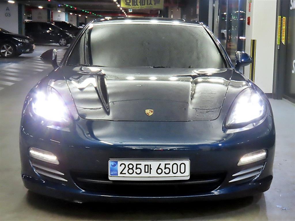 포르쉐 파나메라 3.6 AWD 사진