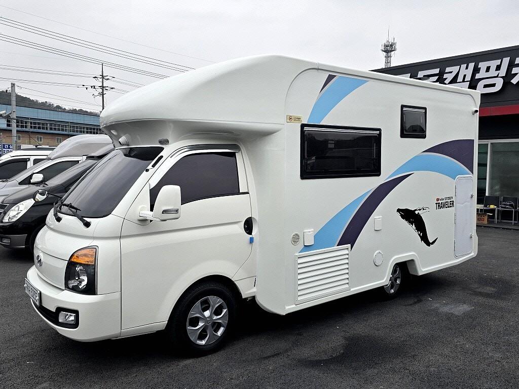 현대 포터2 캠핑트럭 인산철배터리 255A 100L - 중고 트럭 매물 이미지