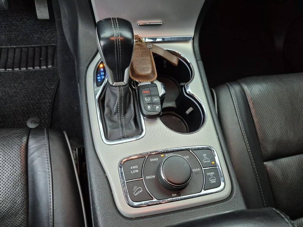 Jeep Cherokee 3.6 Summit WK2 9