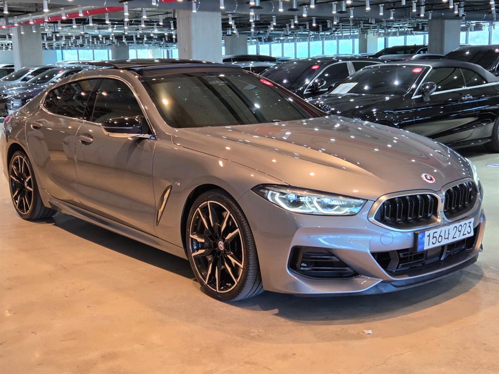 BMW 8 Series M850i xDrive Coupe 4